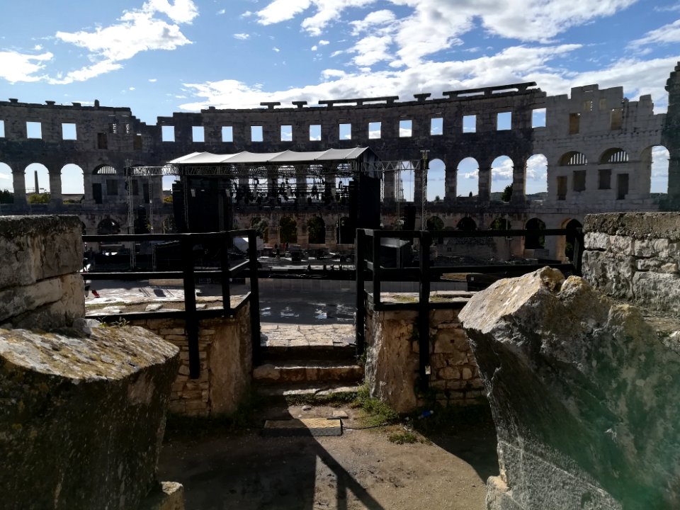 Amphitheatre (Pula), interior 67