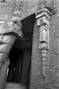 Amsterdam ornamenten van Hildo Krop op Scheepvaarthuis, Bestanddeelnr 928-1987
