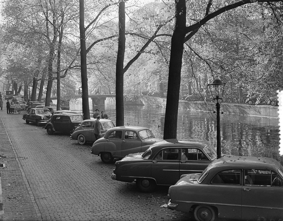 Amsterdamse grachten in herfsttooi, Bestanddeelnr 907-4136