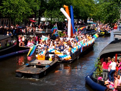 Amsterdam Gay Pride 2013 VVD boat pic3