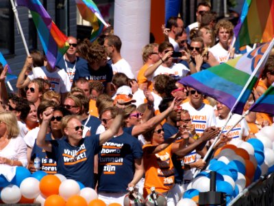 Amsterdam Gay Pride 2013 VVD boat pic2