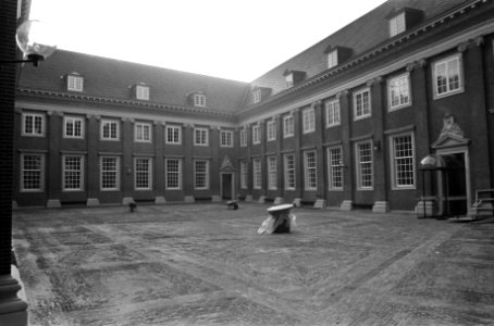 Amsterdam Historisch Museum gerestaureerd voormalige meisjesplaats, Bestanddeelnr 928-2229