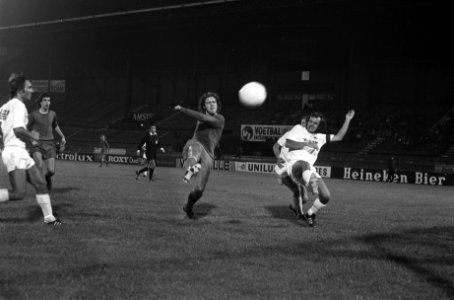 Amsterdam tegen Vejle 5-1, intertoto, Nico Jansen (l) scoort, Bestanddeelnr 926-5763