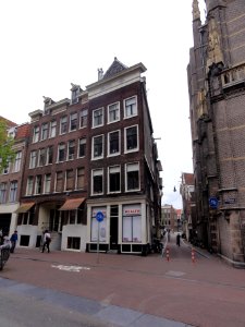 Amsterdam Rijksmonument 5623 Spuistraat 22