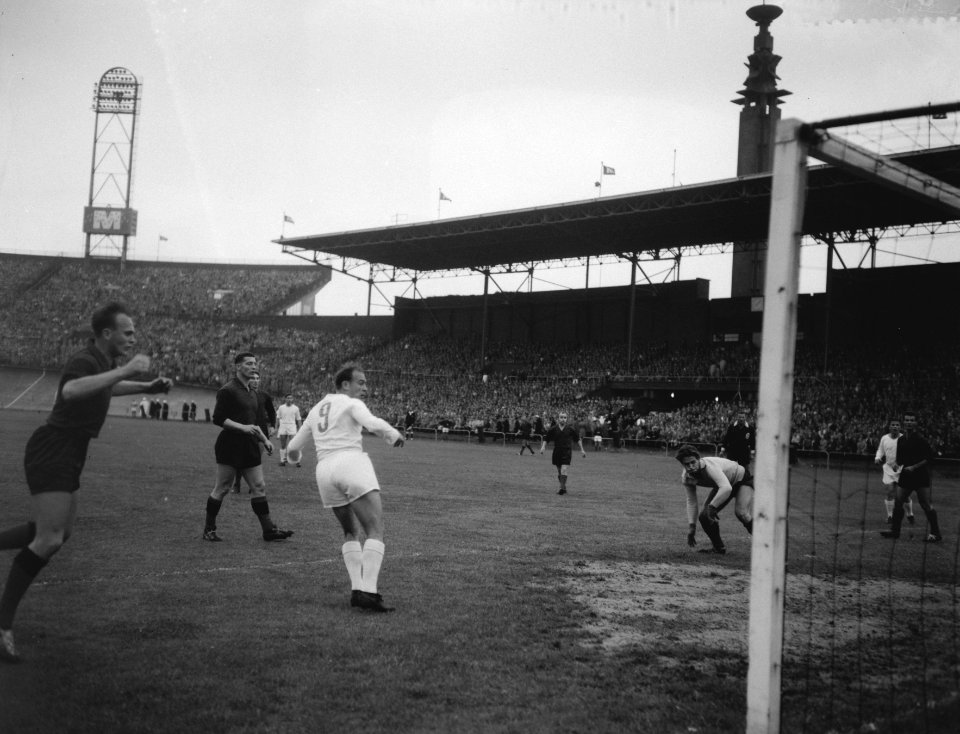 Amsterdam tegen Real Madrid 1-4 in het Olympisch Stadion te Amsterdam, Bestanddeelnr 910-4818
