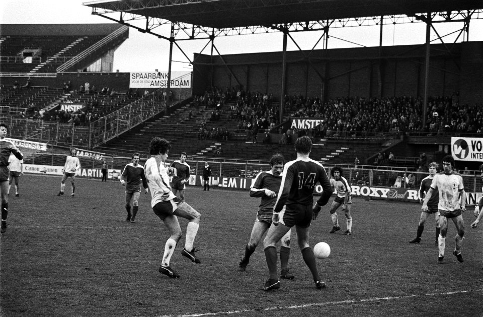 Amsterdam tegen Utrecht 1-1, spelmomenten, Bestanddeelnr 929-6432