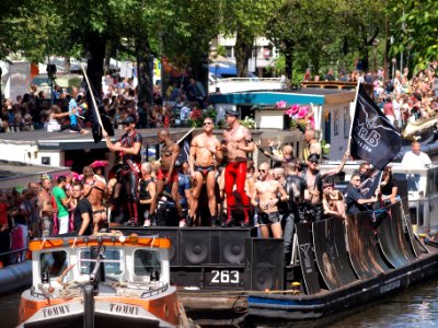Amsterdam Gay Pride 2013 Mister B boat pic2