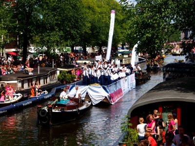 Amsterdam Gay Pride 2013 boat no9 Police pic3