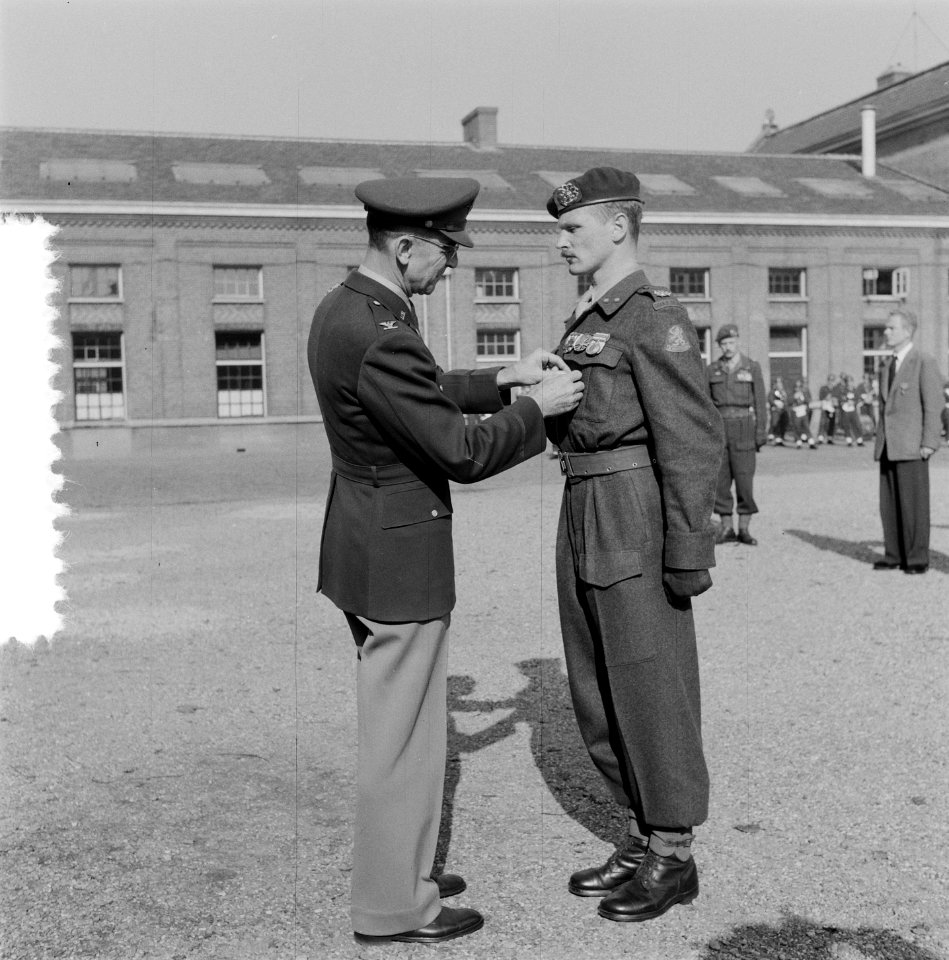 Amerikaanse onderscheiding voor Nederlandse militairen de Verenigde Naties, Bestanddeelnr 907-3813