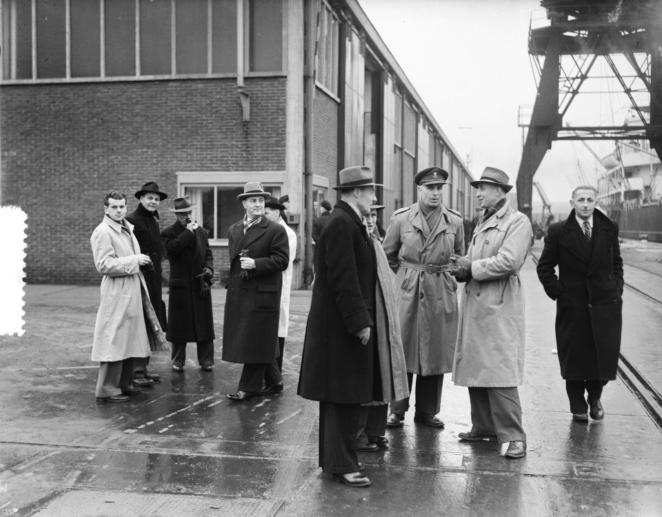 Amerikaanse tanks in Rotterdam aangekomen, Bestanddeelnr 904-9001