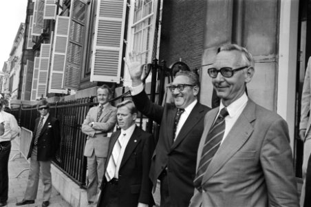 Amerikaanse Minister van Buitenlandse Zaken , dr. Henry Kissinger brengt bezoek , Bestanddeelnr 928-7258