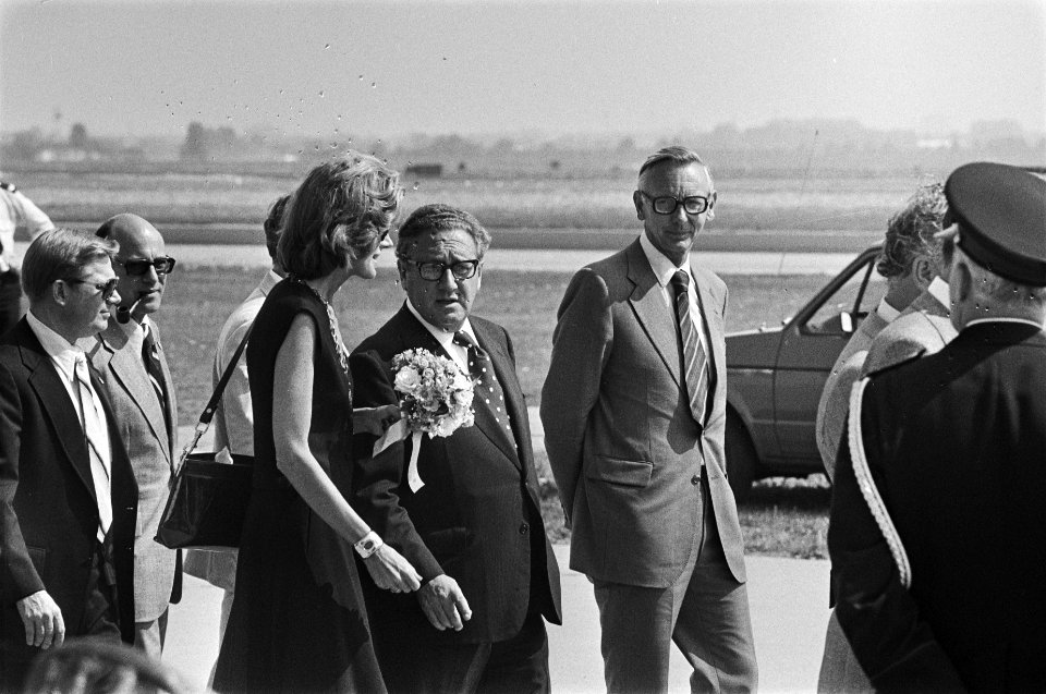 Amerikaanse Minister van Buitenlandse Zaken , dr. Henry Kissinger brengt bezoek , Bestanddeelnr 928-7254