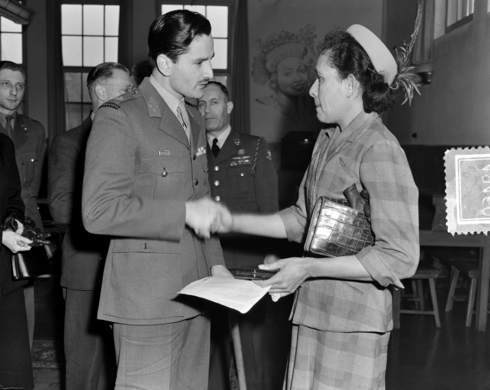 Amerikaanse onderscheiding Silver Star voor Sergeant Majoor van Balkan (posthuum, Bestanddeelnr 904-9460