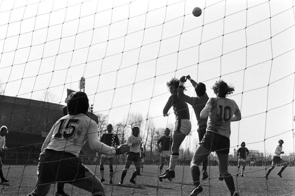 Amsterdam tegen NEC 1-1 spelmomenten, Bestanddeelnr 928-4767