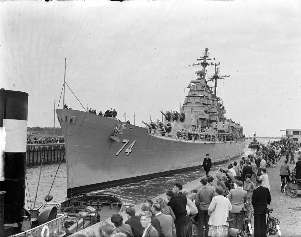 Amerikaanse Kruiser Columbus in IJmuiden, Bestanddeelnr 903-5180