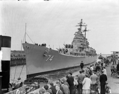 Amerikaanse Kruiser Columbus in IJmuiden, Bestanddeelnr 903-5180