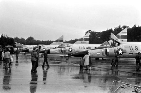 Amerikaanse jachtvliegtuigen op de militaire vliegbasis Soesterberg, Bestanddeelnr 918-3190