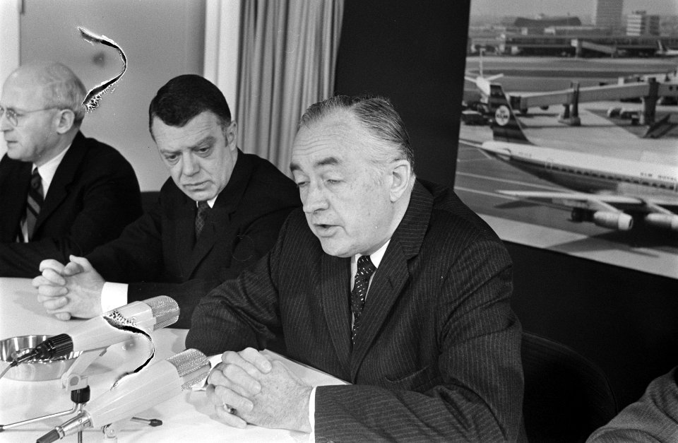 Amerikaanse Minister van Economische Zaken, M.H. Stans , vergezeld door o.a. Hou, Bestanddeelnr 922-3009
