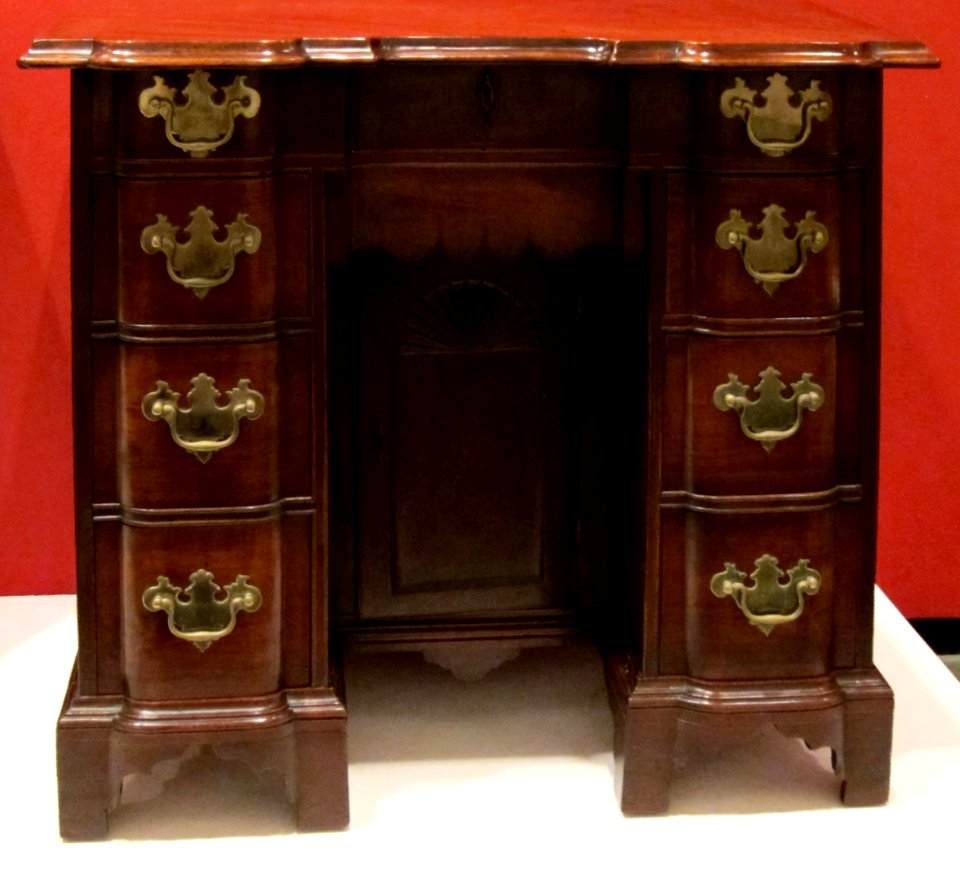 American Chippendale style kneehole dressing table, c. 1770, mahogany, HAA