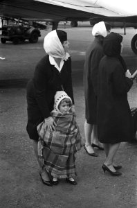 Amerikaanse kinderen op Schiphol, Bestanddeelnr 913-4310