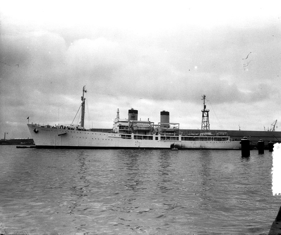 Amerikaans opleidingschip Empire State II bezoekt Amsterdam, Bestanddeelnr 905-8425