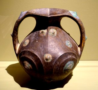 Amphora with bronze bosses, Sichuan province, China, Western Han dynasty, 2nd-1st century BC, black earthenware with bronze studs - Portland Art Museum - Portland, Oregon - DSC08617