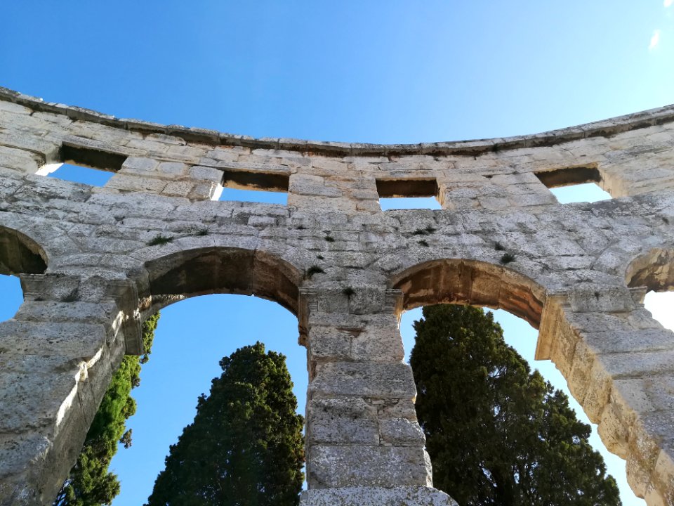 Amphitheatre (Pula), interior 86