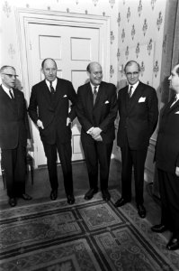 Amerikaanse Staatssecretaris van Buitenlandse Zaken Katzenbach in Den Haag . Zij, Bestanddeelnr 920-9663