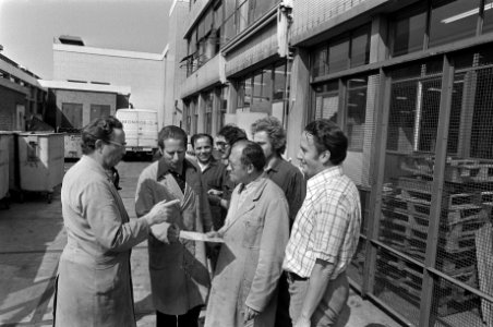 Amerikaanse schrijfmachinefabriek Monroe Int in Amsterdam gaat sluiten werknem, Bestanddeelnr 927-3903