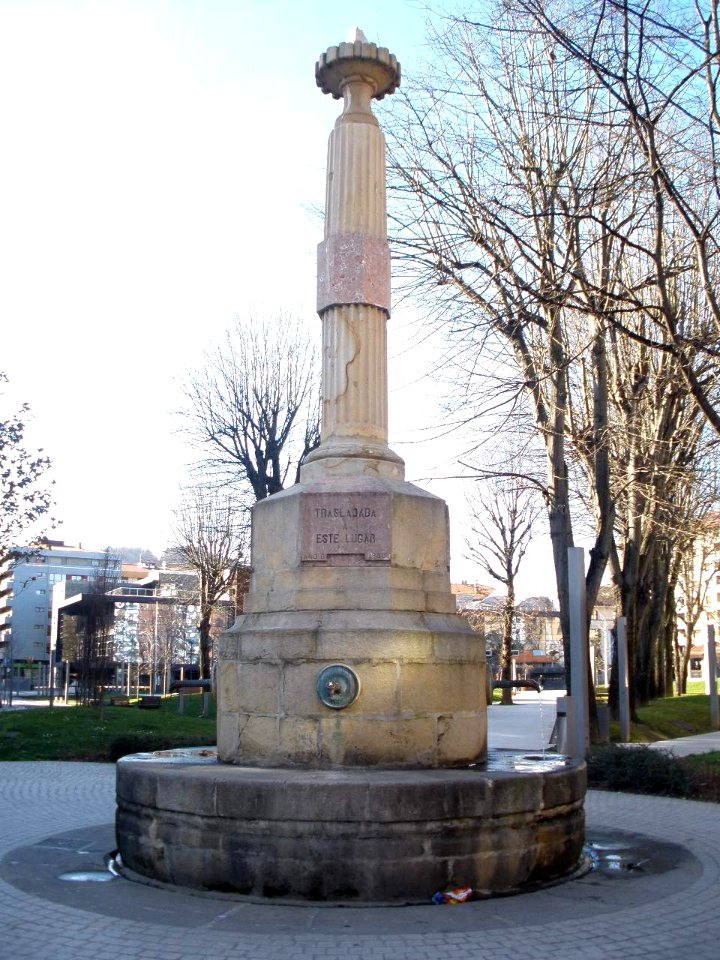 Amorebieta-Echano - Parque Zelaieta 4 (Fuente Urgozo)