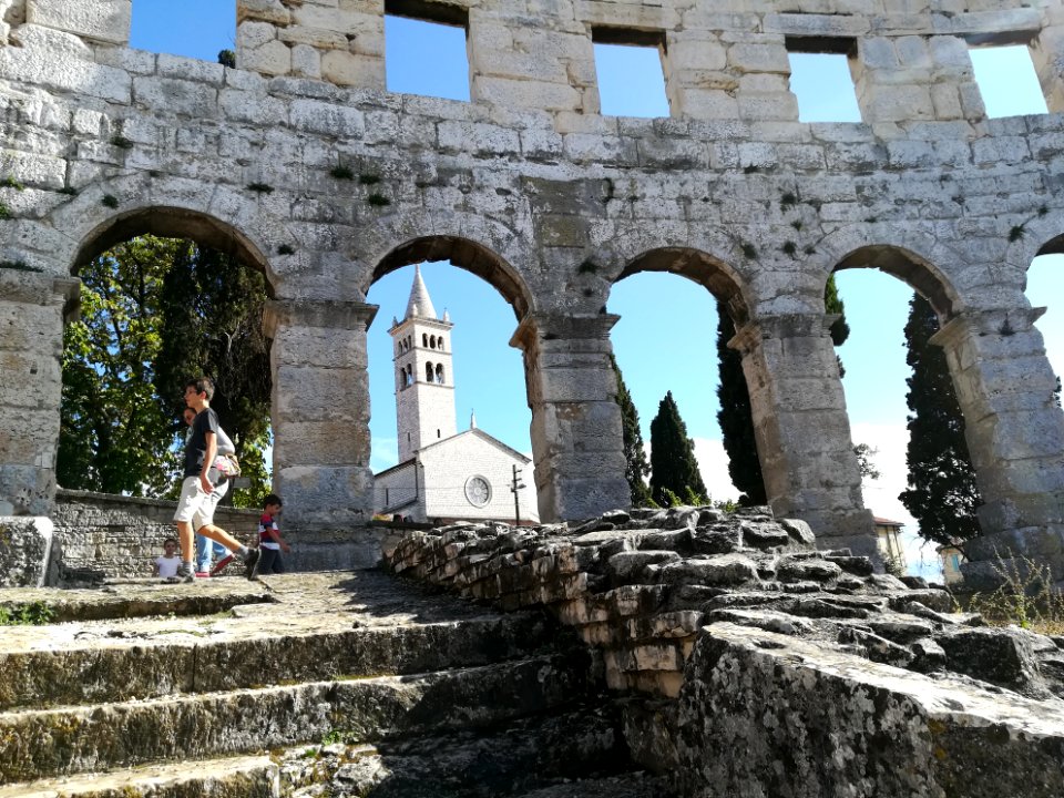Amphitheatre (Pula), interior 75