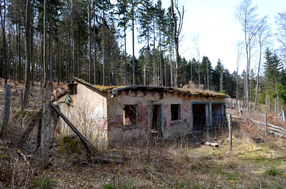 Anspach, Opel-Jagdhaus 2015, Nachbarhütte (1)