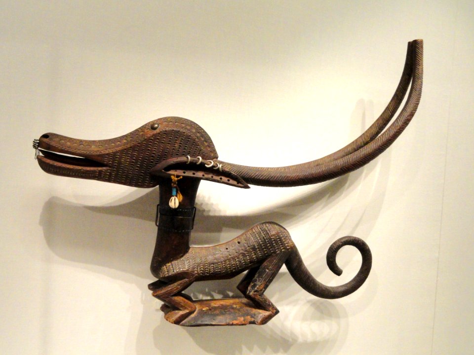 Antelope Headdress (N'gonzon Koun), early-mid 1900s, Western Sudan, Mali, Bamana people, wood, beads, metal - Cleveland Museum of Art - DSC08706