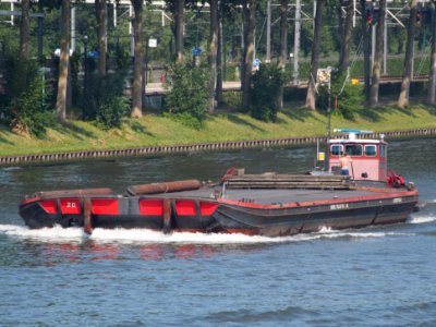 Anny - ENI 02005322 pushing barge 20 - ENI 02009156, Amsterdam-Rijnkanaal pic1