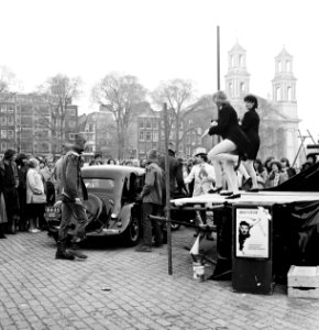 Anti City circus Waterlooplein politiek toneel ivm WK Argentinie aankomst, Bestanddeelnr 929-6932
