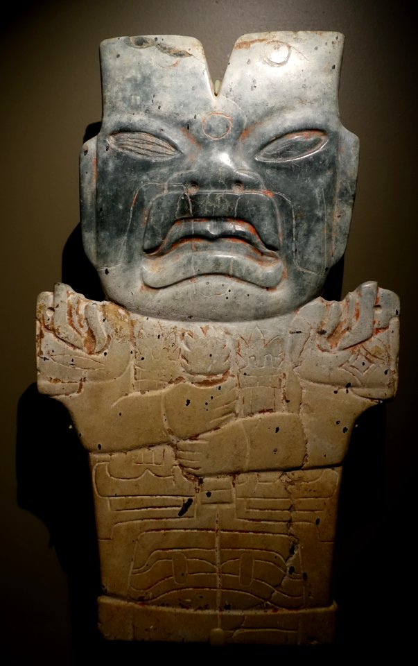 Anthropomorphic plaque, possibly the Fire Sepent, possibly a forgery, Olmec, Formative period, 800-400 BC, serpentine, cinnabar - Dallas Museum of Art - DSC04579