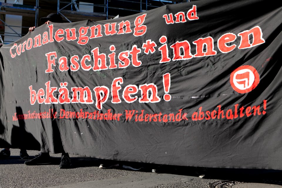 Antifascist demonstration against KDW in Berlin-Wedding 2020-07-31 05