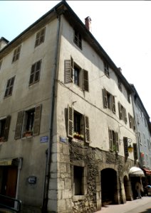 Annecy Rue Jean-Jacques Rousseau 3