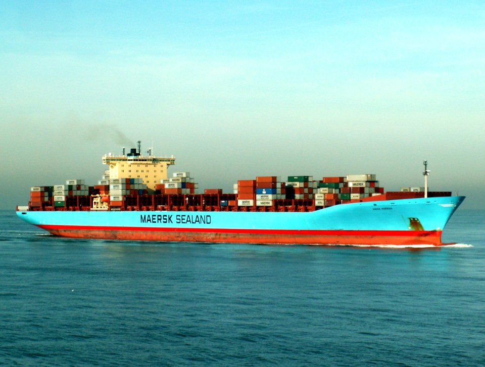 Anna Maersk p2 approaching Port of Rotterdam, Holland 24-Jan-2006