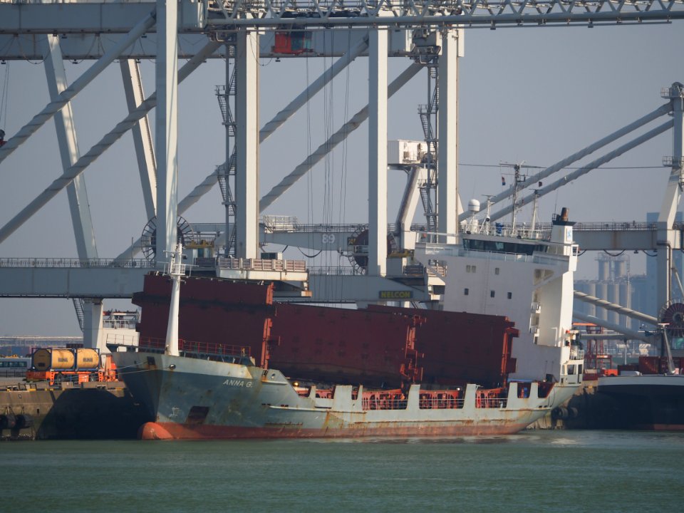 Anna G (ship, 1994) Amazonehaven, Port of Rotterdam pic2