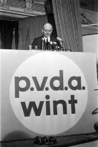 Anne Vondeling aan het woord, Bestanddeelnr 924-3733