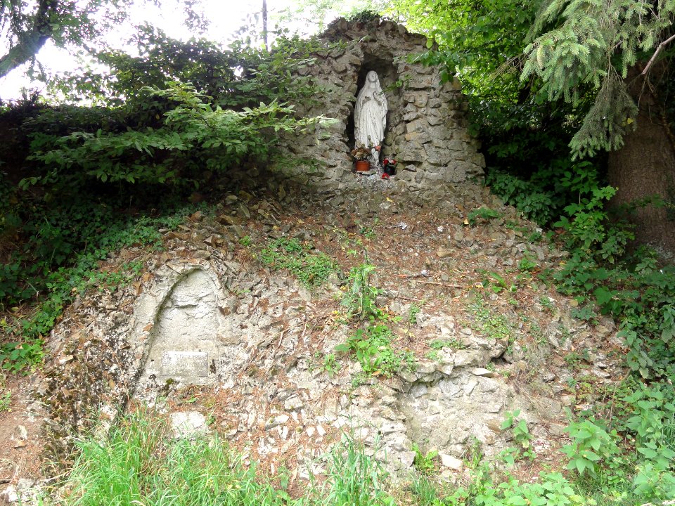 Anor (Nord, Fr) chapelle - grotte de Lourdes, à Vielle Verrerie