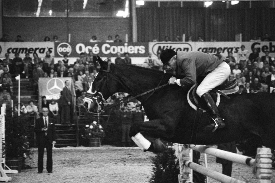 Anton Ebben (Nederland) op Jumbo Design in aktie, Bestanddeelnr 931-7782