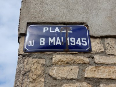 Anse - Place du 8 Mai 1945 - Plaque