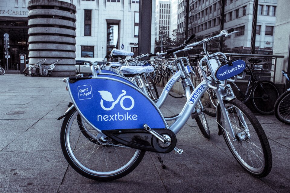 Locomotion saddle share economy