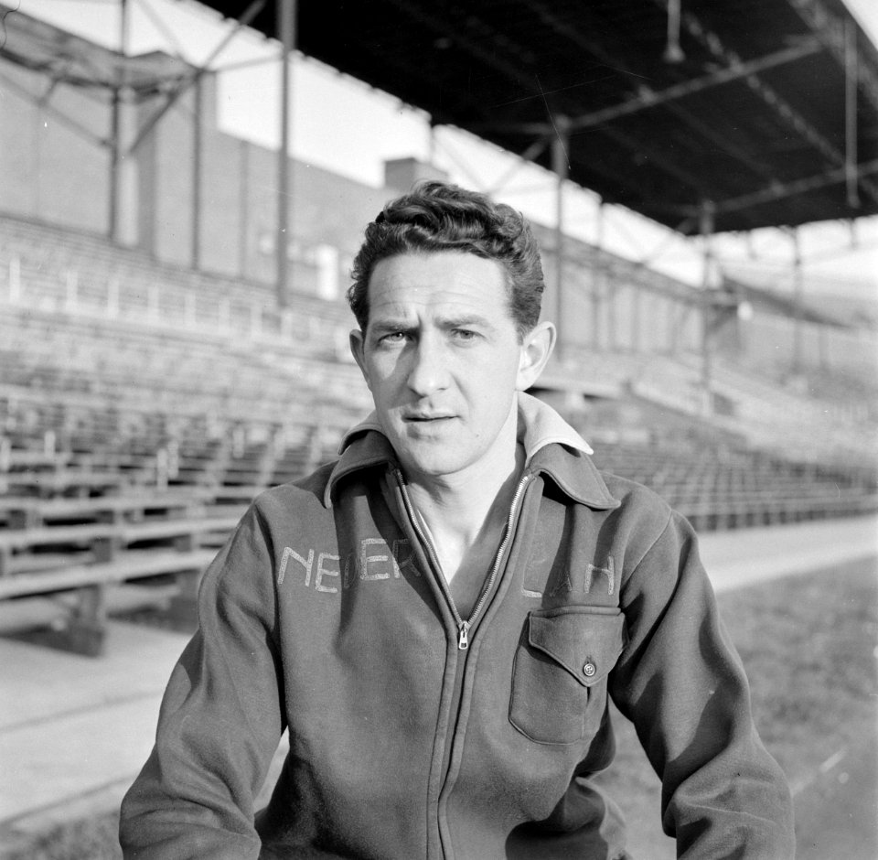Anton 'Charley' van de Weerd (Wageningen) in het Olympisch Stadion in Amsterdam,, Bestanddeelnr 191-1076