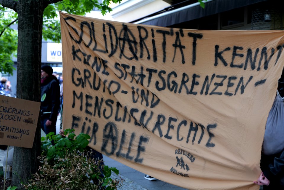 Antifascists in Schendelpark Berlin 2020-05-16 20