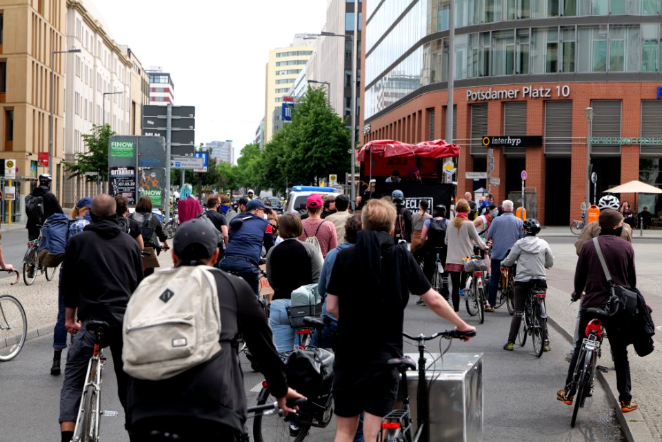 Antifascist RCC bicycle demonstration Berlin 2020-05-23 48