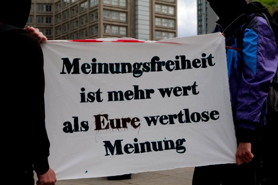 Antifascists on Alexanderplatz Berlin 2020-05-16 06