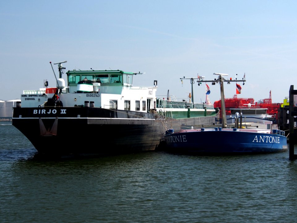 Antonie - ENI 02330094 & Birjo II - ENI 06002143, Port of Rotterdam